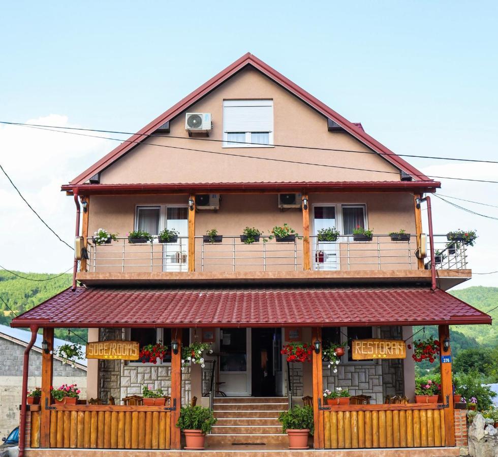 Restoran & Motel Manjez Биело-Поле Экстерьер фото