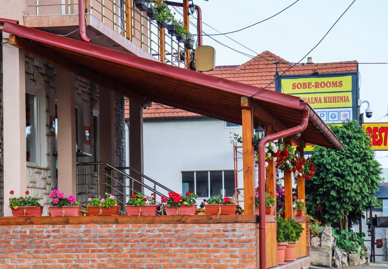 Restoran & Motel Manjez Биело-Поле Экстерьер фото